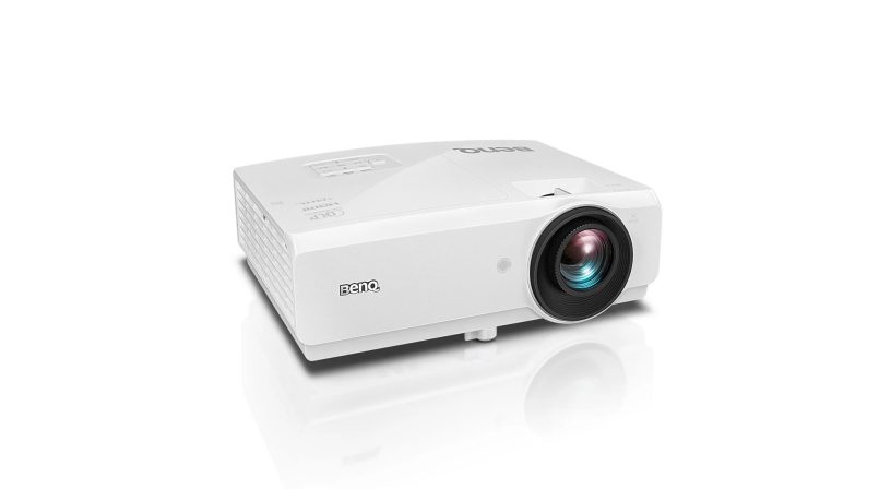 BenQ SH753P Videoproiettore 5000 ANSI Lumen DLP Full HD da installazione - Bianco