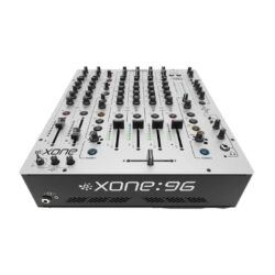 Mixer analogico Allen & Heath XONE-96 a 6+2 canali per DJ