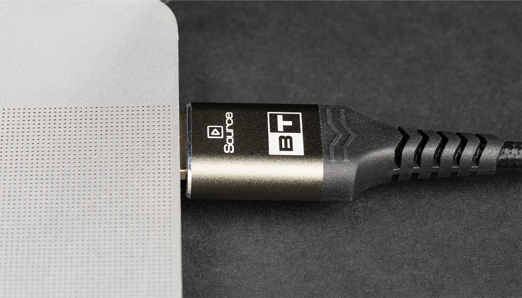 template premium hdmi fiber optic cable