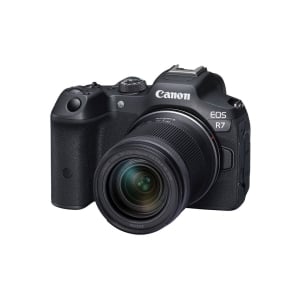 5137C019_Canon_Canon EOS R7 con obiettivo RF-S 18-150mm F3.5-6.3 IS STM e adattatore EF-EOS R
