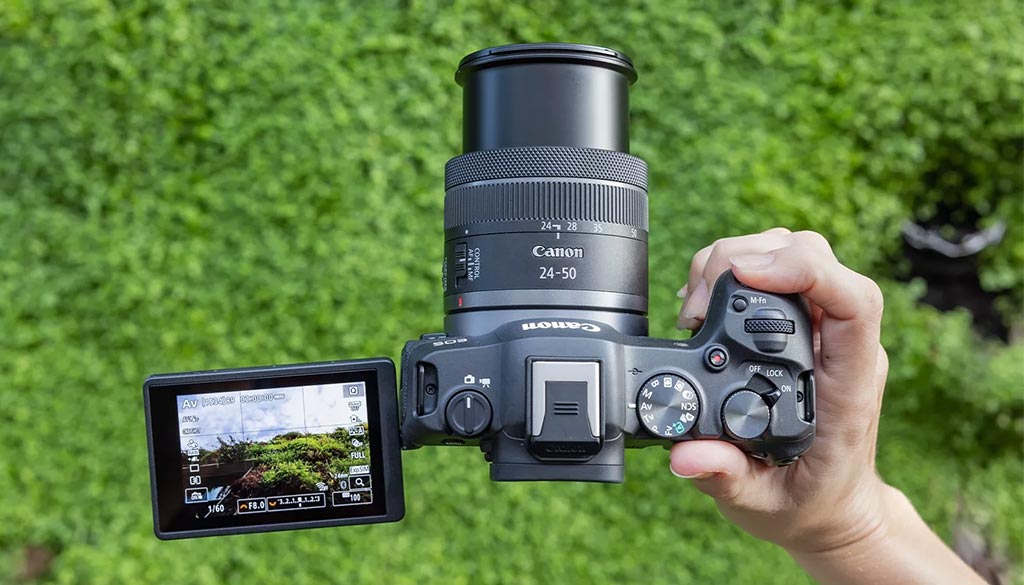 Canon EOS R8