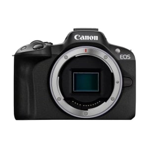 Fotocamera digitale Canon EOS R50 con obiettivo RF-S 18-45mm IS STM