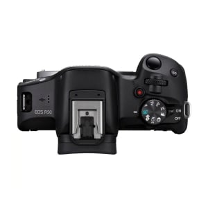 5811C013_CANON_Fotocamera digitale Canon EOS R50 con obiettivo RF-S 18-45mm IS STM