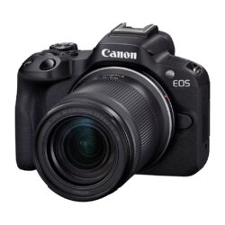Fotocamera mirrorless Canon EOS R50 + obiettivo RF-S 18-150mm F3.5.-6.3 IS STM