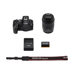 Canon EOS R6 Mark III con obiettivo RF 24-105mm F4-7.1 IS STM 6