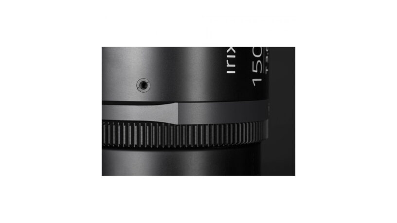 Irix Cine 150mm T3.0 Macro con attacco Canon RF - obiettivo con scala metrica in metri