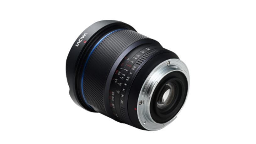 Laowa Venus Optics 10mm FF f/2.8 manual focus per Canon RF - obiettivo fotografico