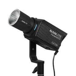 Luce LED Nanlite Forza 60CR RGBLAC 88W Lumen Radio
