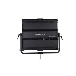 2130802_NANLITE_Luce LED Nanlux DYNO 1200C soft RGBW con alette e flight case