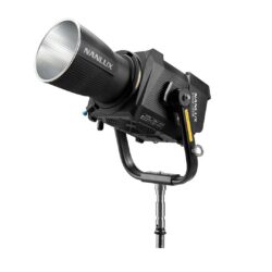 2130843_Nanlite_Luce LED Nanlux spot Evoke 1200B bicolore con flight case