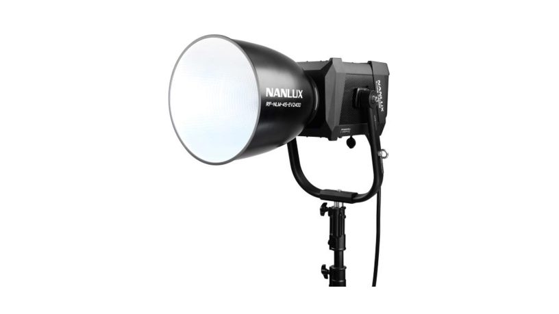 Kit Luce LED Nanlux spot Evoke 2400B bicolore con flight case e riflettore 45 con attacco NL
