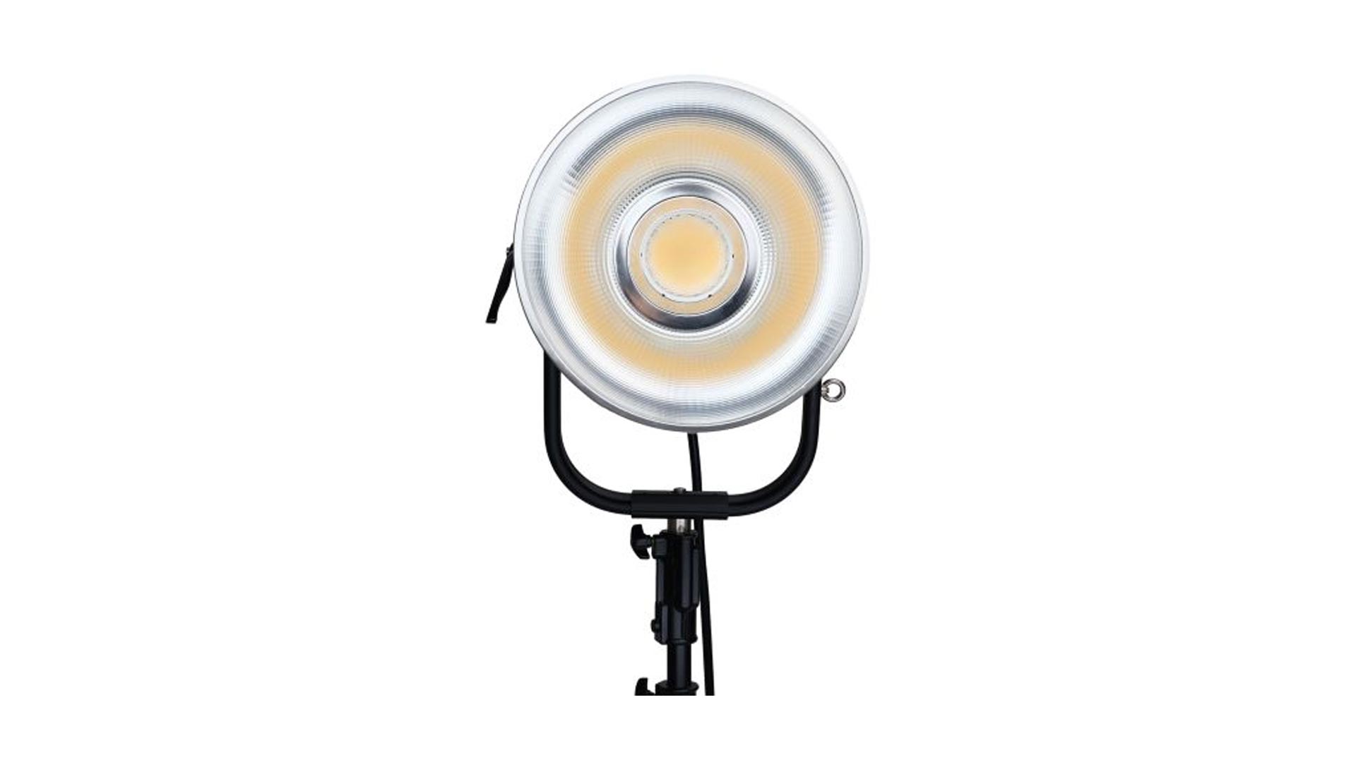Kit Luce LED Nanlux spot Evoke 2400B bicolore con flight case e riflettore 45