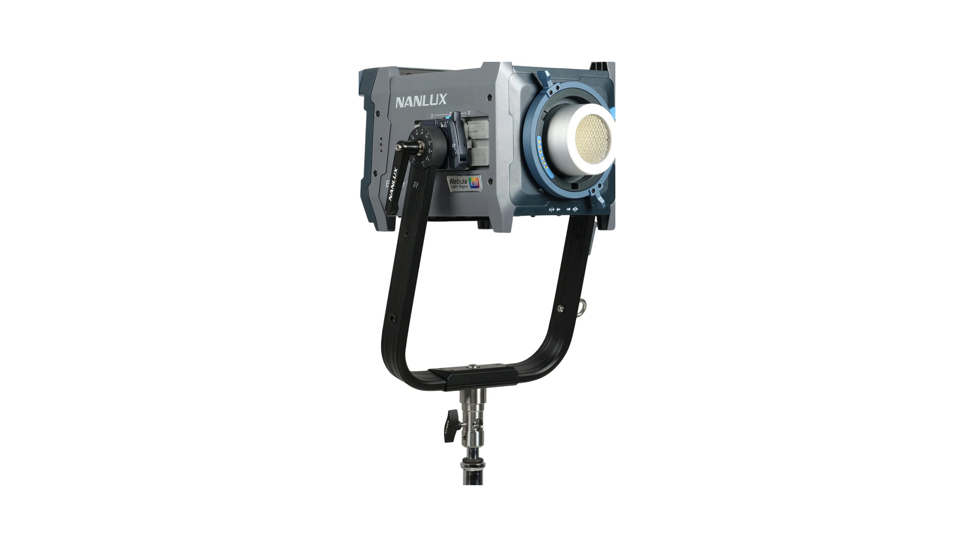 Nanlux Evoke 600C Luce LED da 600W Fullcolor con Valigia Trolley 2