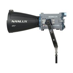 Nanlux Evoke 600C Luce LED da 600W Fullcolor con Valigia Trolley 3