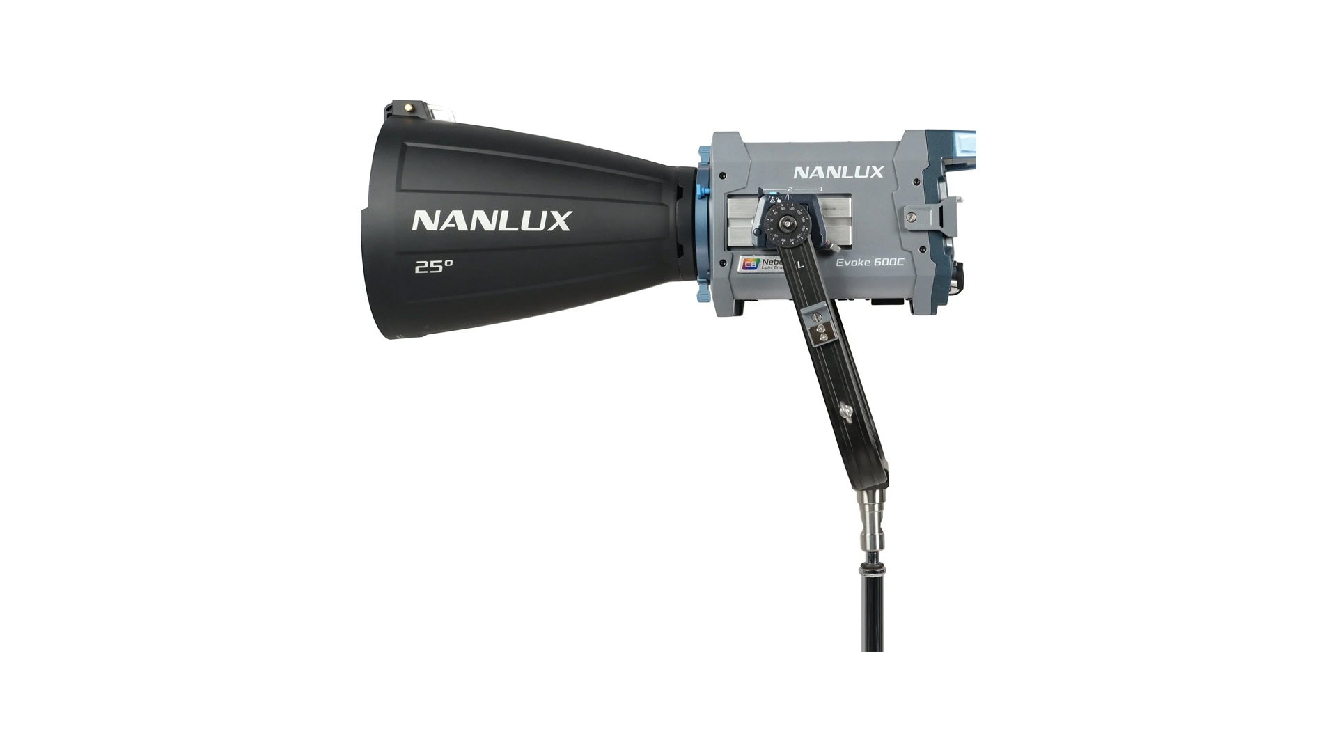 Nanlux Evoke 600C Luce LED da 600W Fullcolor con Valigia Trolley 3