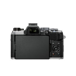 V210020SE000_OM-SYSTEM_Fotocamera OM-SYSTEM OM-5 MFT da 20,4 Megapixel – body argento