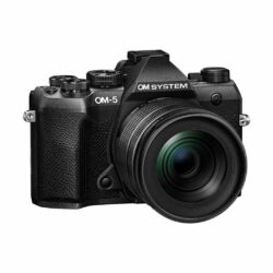 OM System OM-5 MK II nero con M.Zuiko Digital 12-45 mm PRO 2