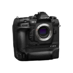 V207080BE000_OLYMPUS_Fotocamera Olympus E-M1X da 20 megapixel con impugnatura verticale