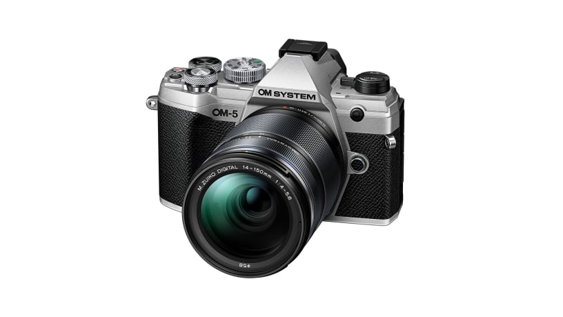 Kit OM-SYSTEM fotocamera OM-5 con M.Zuiko Digital ED 14-150mm F4-5.6 II - silver body