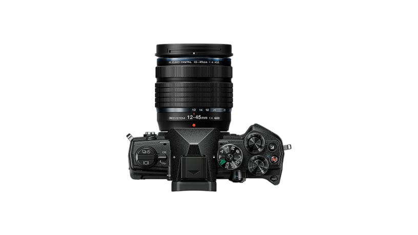 Kit OM-SYSTEM Fotocamera OM-5 con M.Zuiko Digital ED 12-45mm F4 PRO – body nero