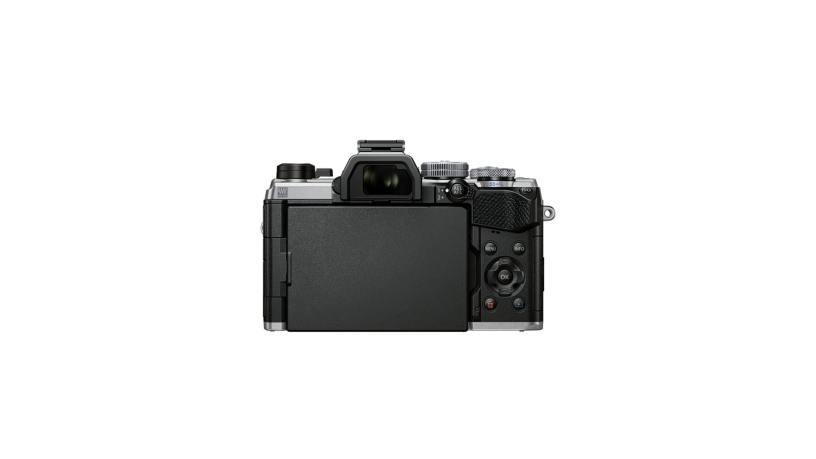 Fotocamera OM-SYSTEM Kit OM-5 con M.Zuiko Digital ED 12-45mm F4 PRO - body argento