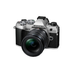 V210022SE000_OLYMPUS-OM-SYSTEM_Fotocamera OM-SYSTEM Kit OM-5 con M.Zuiko Digital ED 12-45mm F4 PRO - body argento