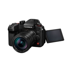 7GH6EL-Panasonic_Fotocamera Panasonic Lumix GH6 con obiettivo 12-60mm F2.8-4 Leica DG Vario-Elmarit
