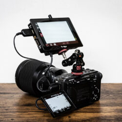 LH5P_Portkeys_Monitor 4K HDMI Portkeys LH5P 5.5" per DSLR, telecamere, Sony A7S III e Blackmagic 4K / 6K / 6K Pro