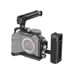 3669_Smallrig_Gabbia SmallRig 3669 per Sony a7S III e IV con maniglia superiore, maniglia laterale e morsetto cavo HDMI