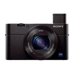 Sony Cyber-shot RX100 III - kit con fotocamera, custodia morbida e impugnatura per gancio