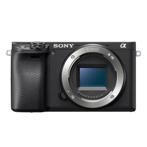 Fotocamera Sony Alpha 6400 APS-C da 24.2 MP con attacco Sony E