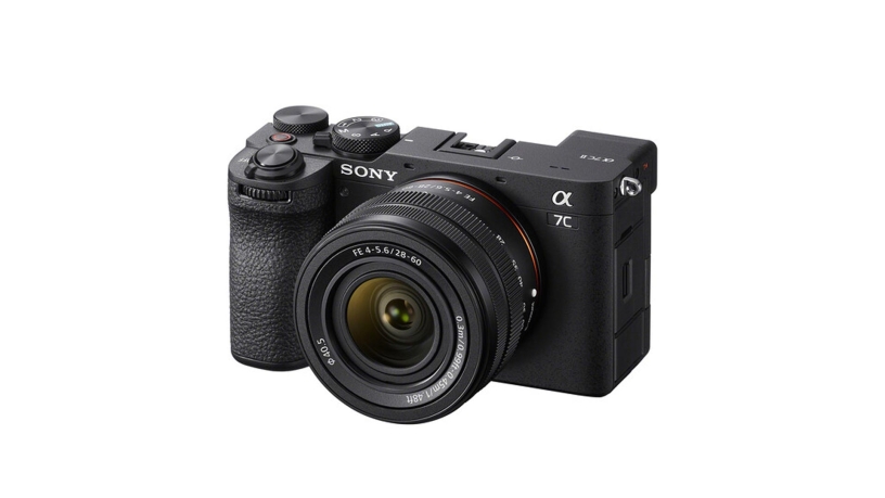 Fotocamera Sony Alpha 7C II full-frame compatta da 33.0 MP con obiettivo FE 28-60mm F4-5.6 - body nero
