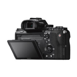 ILCE7M2B_SONY_Fotocamera Sony Alpha A7 II mirrorless con attacco Sony E e sensore full-frame