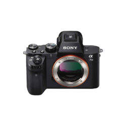 ILCE7M2ZBDI_SONY_Fotocamera Sony Alpha A7 II con obiettivo 24-70mm F4 Vario-Tessar T* FE ZA OSS