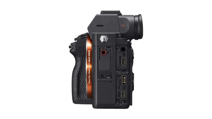 Fotocamera Sony Alpha A7 III full frame da 24,2 Megapixel