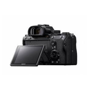 ILCE7M3KB_SONY_Fotocamera Sony Alpha A7 III con obiettivo Sony FE 28-70mm F3,5-5,6 OSS