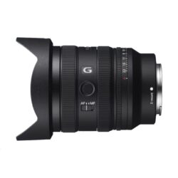 Obiettivo SEL2450G F2.8 di Sony vista con paraluce
