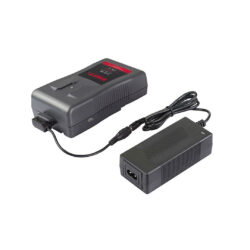 PC-U130B_Swit_Caricabatterie portatile Swit con presa D-tap