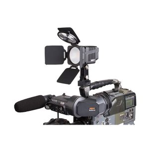Luce LED COB Swit S-2060 on-camera 110W