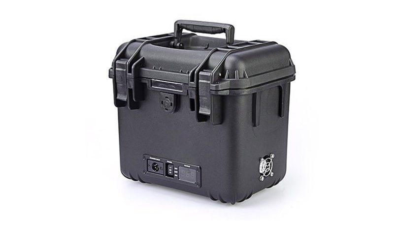 Swit S-4040+PB-R290S+*4 KIT con box alimentatore S-4040 e 4 batterie PB-R290S