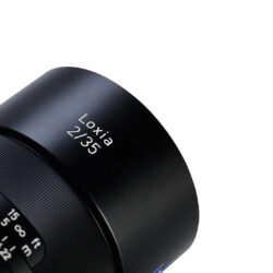 ZX0049_Ottica-Zeiss-Loxia-2.0-35mm-Sony-E-mount-03