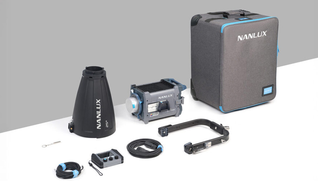 Nanlux Evoke 600C Luce LED da 600W Fullcolor con Valigia Trolley 7
