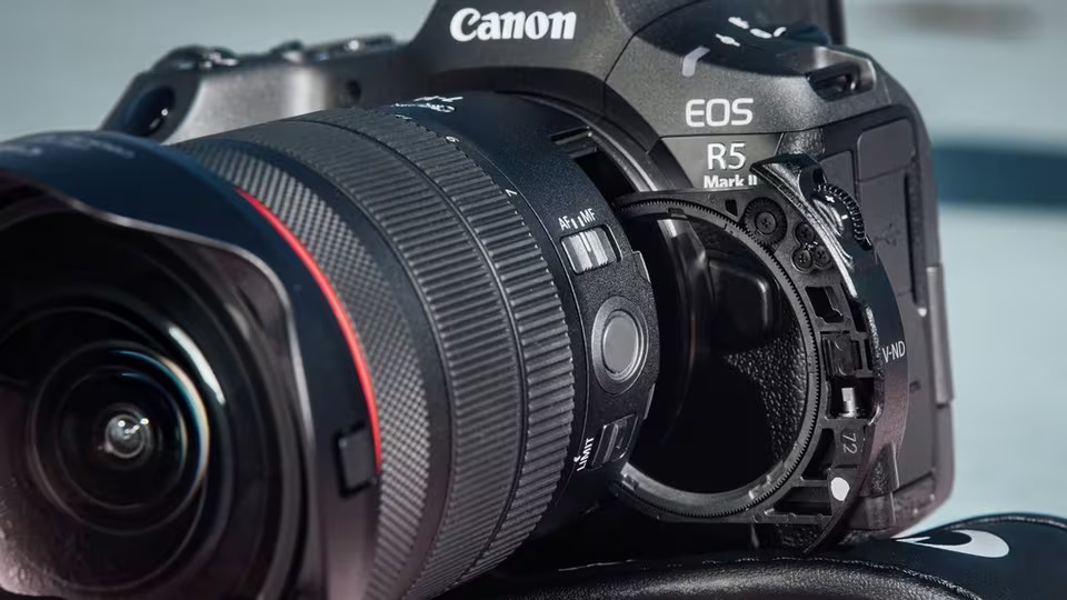 Canon RF 7-14mm F2.8 3.5L FISHEYE ST Obiettivo Fotografico 8