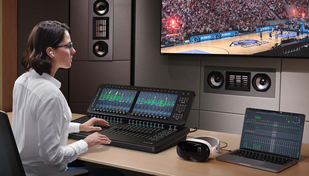 Blackmagic Fairlight Live Audio Panel 10 Superficie di Controllo Desktop Visual 2