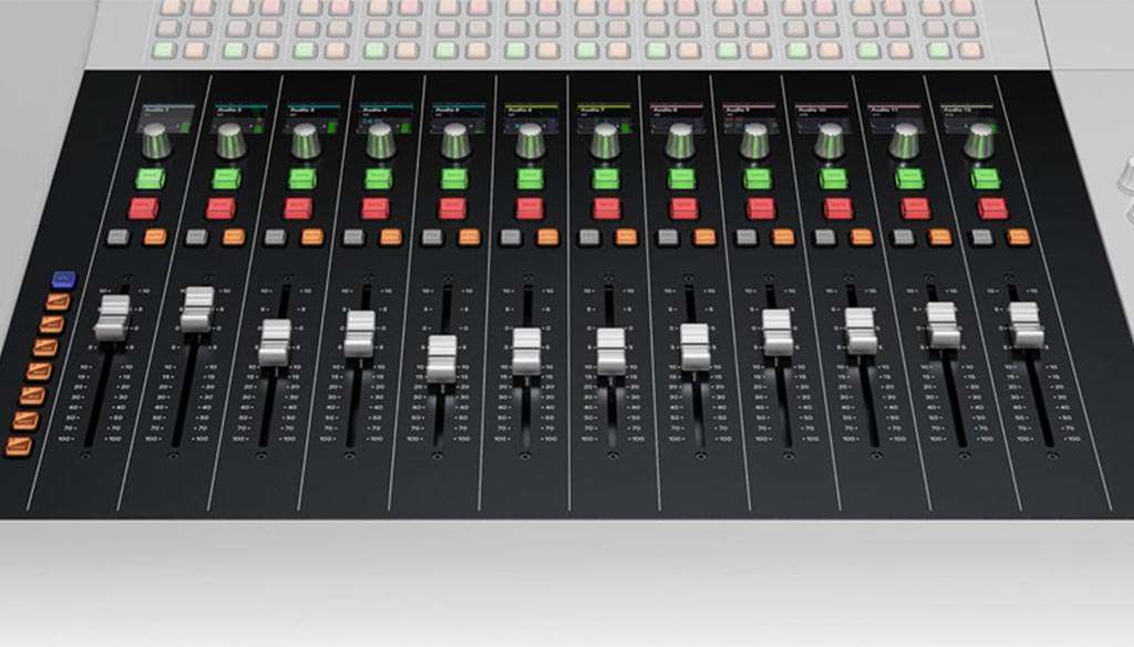 Blackmagic Fairlight Console Channel Fader Superficie di controllo modulare visual 1